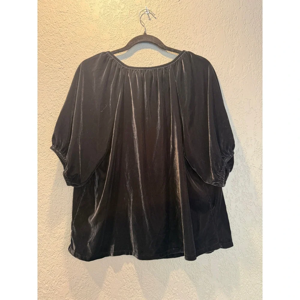 Old Navy‎ Black Velvet Puff Sleeve Blouse Split V-Neck Top